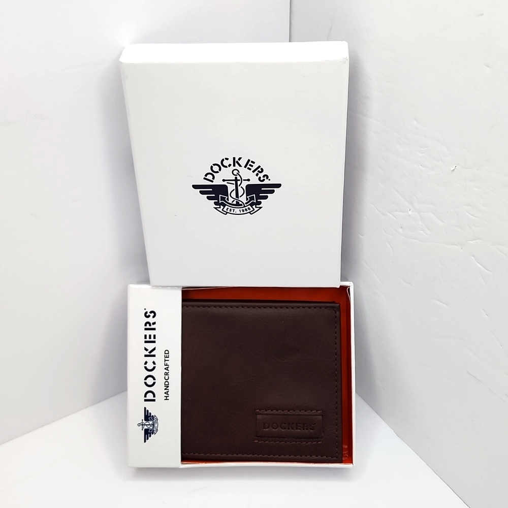 DOCKERS HANDCRAFTED MENS BROWN WALLET